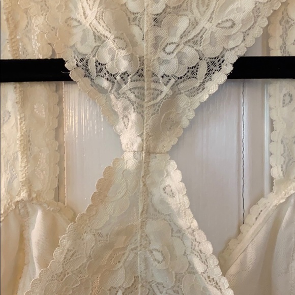 Bralette - Picture 3 of 4